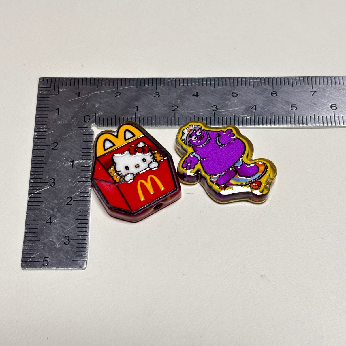 Retro Fast Food Mascot Acrylic Focal Beads, Red & Yellow Burger Meal Box Kitty Slide Beads for DIY Beadable Pens, Keychains & Nostalgic Crafts