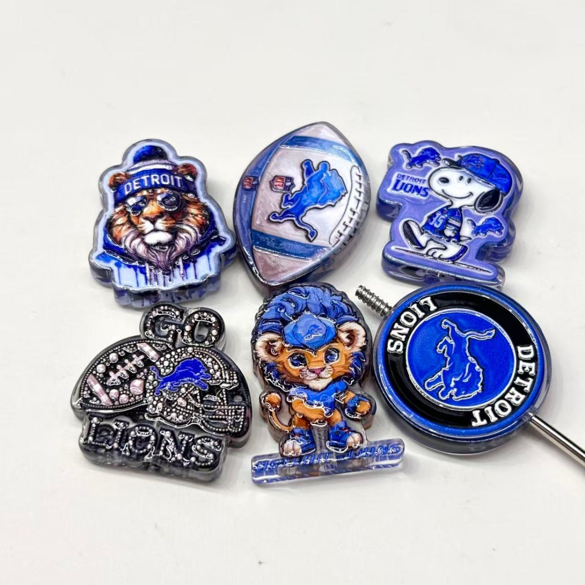 Honolulu Blue Football Game Day Acrylic Focal Beads, Roaring Lion Mascot & Helmet Beads for DIY Beadable Pens & Keychains