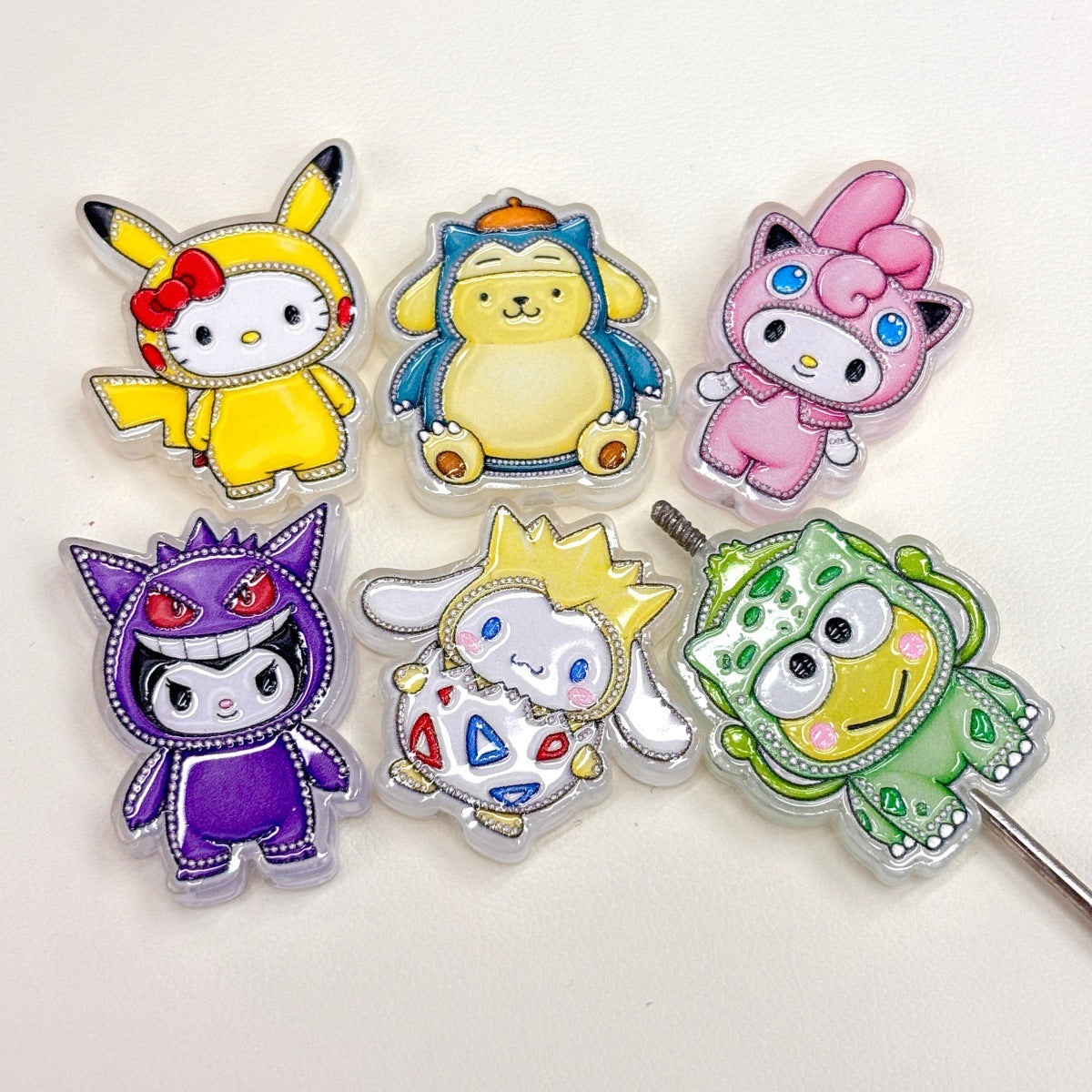 Kawaii Mascot Onesie Cosplay Acrylic Focal Beads, Cute Anime Creature Pajama Beads for DIY Beadable Pens & Keychains