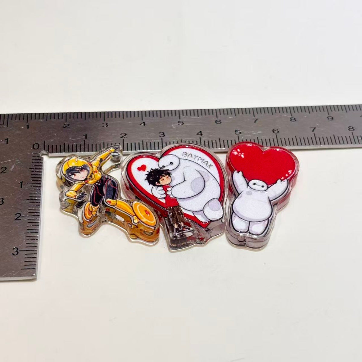 Inflatable Care Robot Acrylic Focal Beads, Red Battle Armor & Hugging Heart Beads for DIY Beadable Pens & Keychains