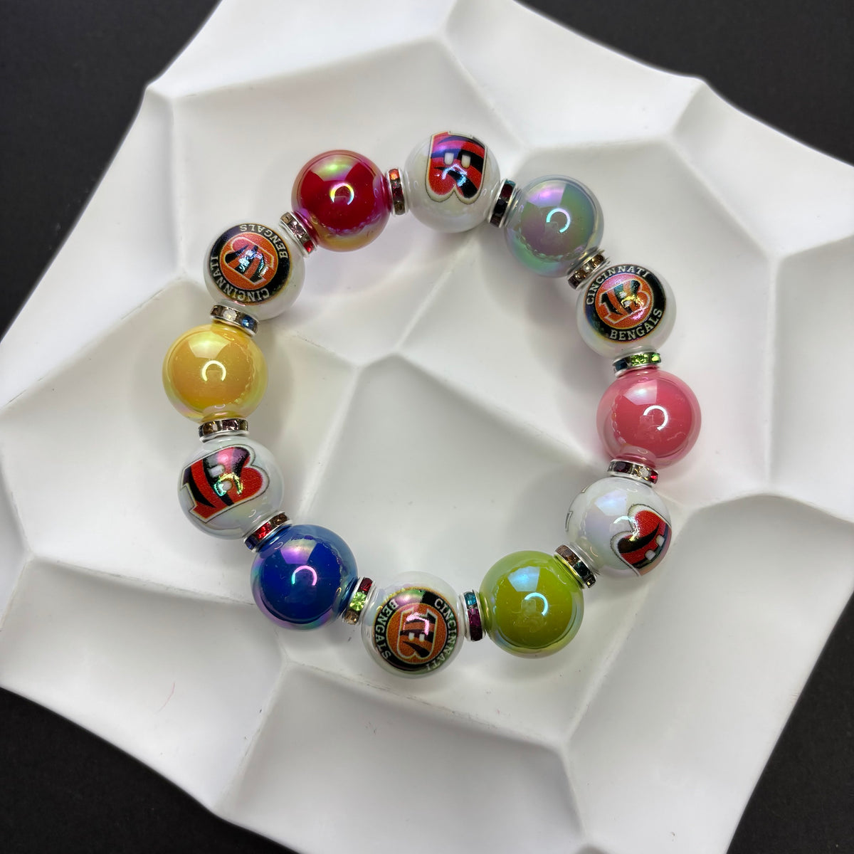 NFL Team Beaded Bracelet – Silicone & Acrylic Beads Fan Jewelry | DIY Sports Fan Bracelet & Keychain Craft Bead