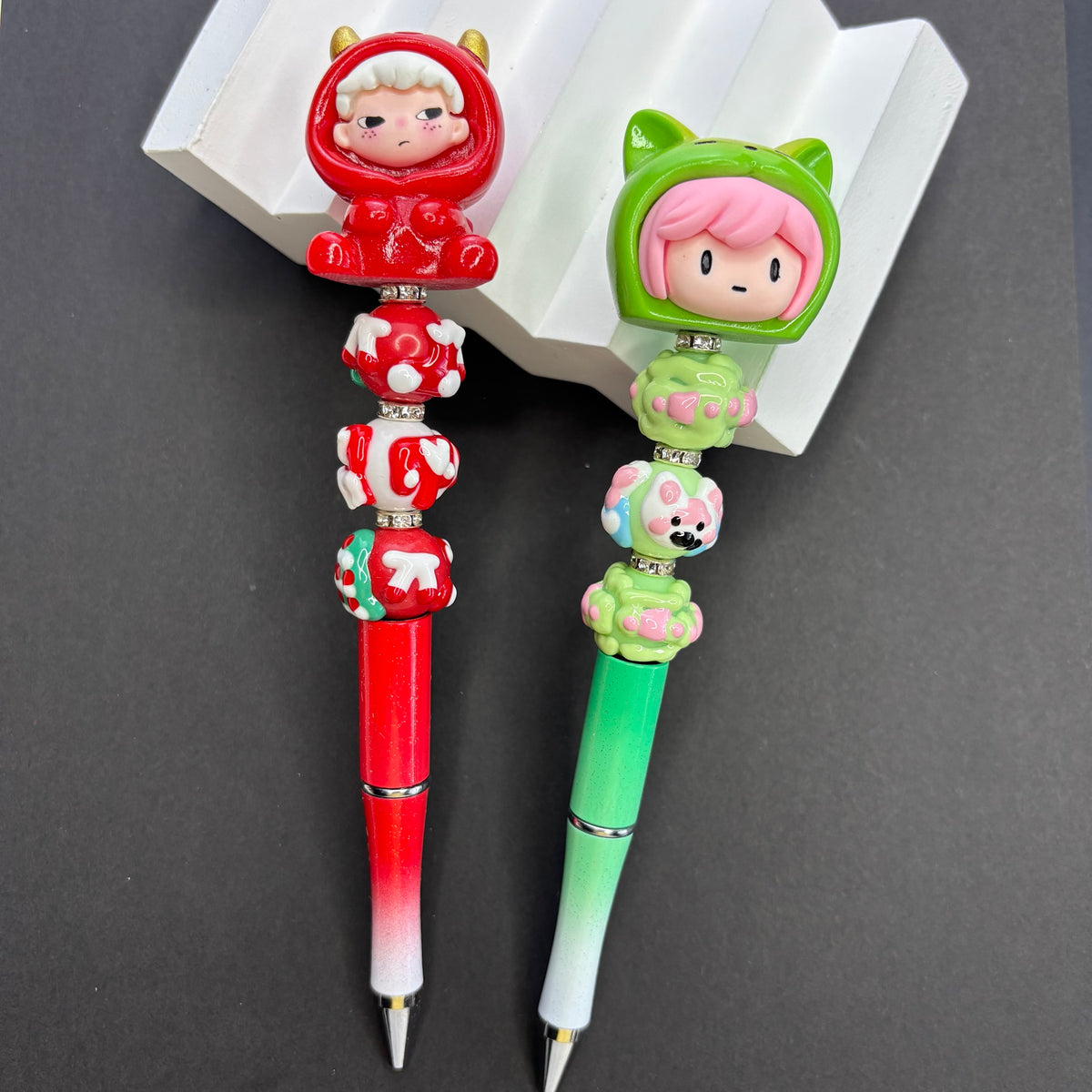 The Finished Beaded Pen Comes In Various Random Designs. | DIY Beadable Pen Craft Gift Idea