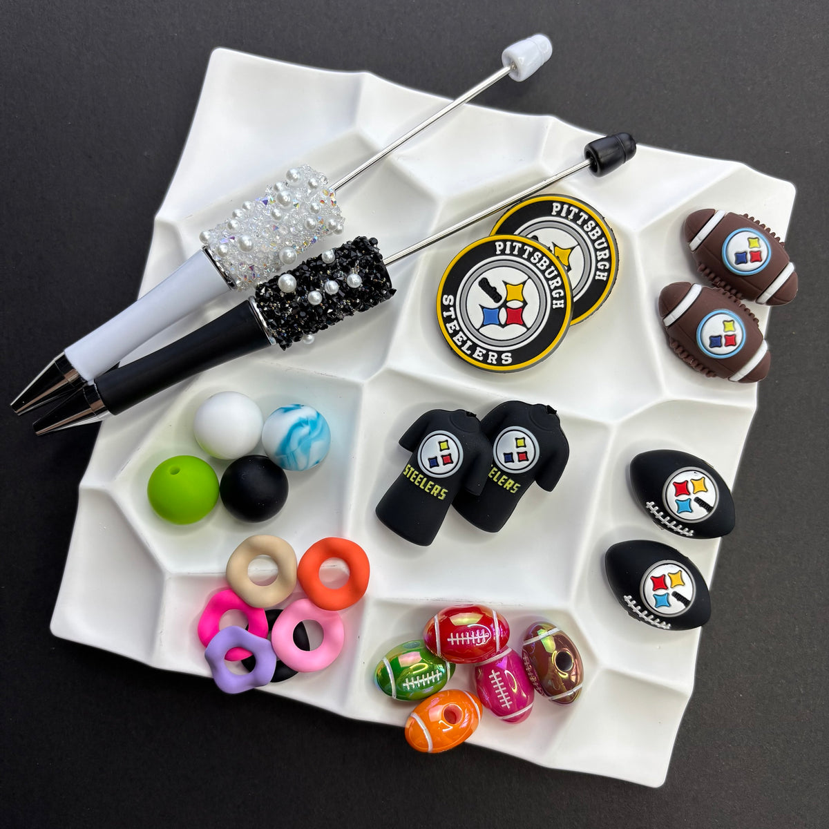 NFL Team Silicone Bead Set –NFL Team Combo Packs | DIY Sports Fan Bracelet & Keychain Craft Bead