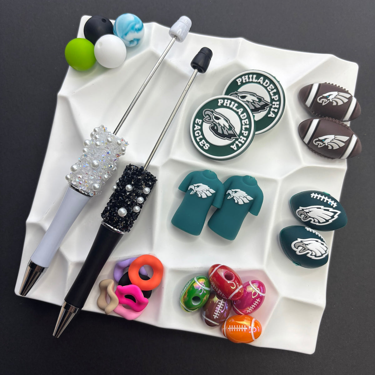 NFL Team Silicone Bead Set –NFL Team Combo Packs | DIY Sports Fan Bracelet & Keychain Craft Bead
