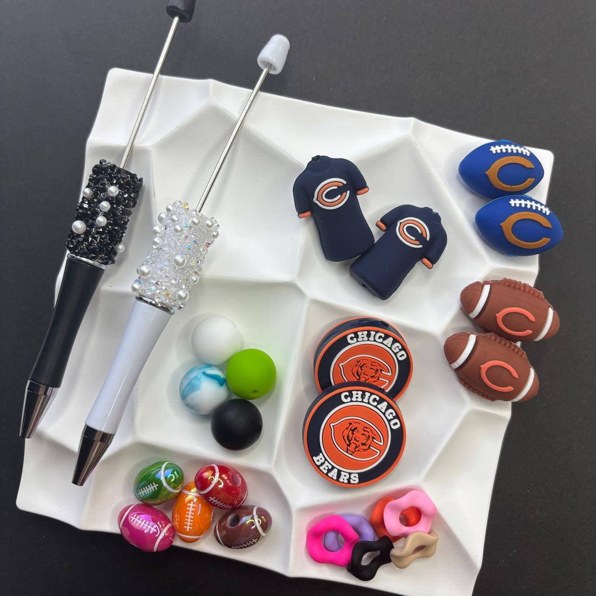 NFL Team Silicone Bead Set –NFL Team Combo Packs | DIY Sports Fan Bracelet & Keychain Craft Bead