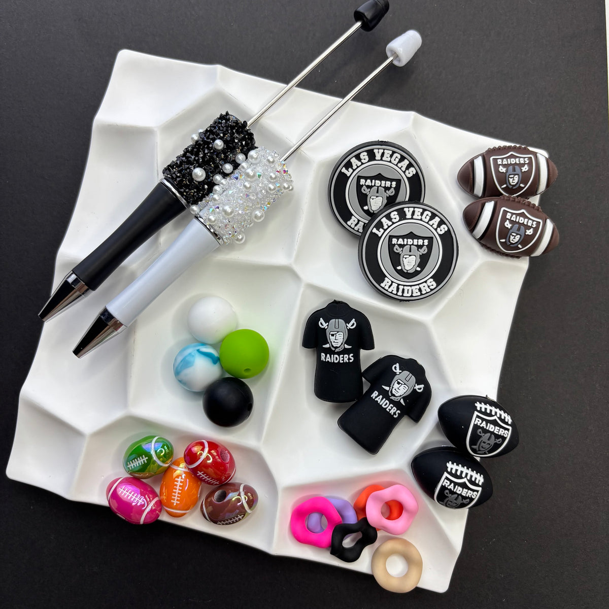 NFL Team Silicone Bead Set –NFL Team Combo Packs | DIY Sports Fan Bracelet & Keychain Craft Bead