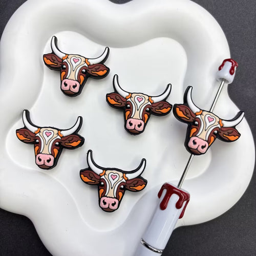 Western Longhorn Cow Silicone Focal Beads – Heart Design Farm Beads for | Silicone Focal Bead for DIY Keychain & Pen Wrap