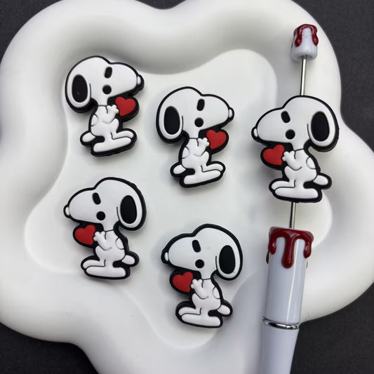 Snoopy Holding Red Heart Silicone Beads – Classic Peanuts Loose Beads for | Silicone Focal Bead for DIY Keychain & Pen Wrap