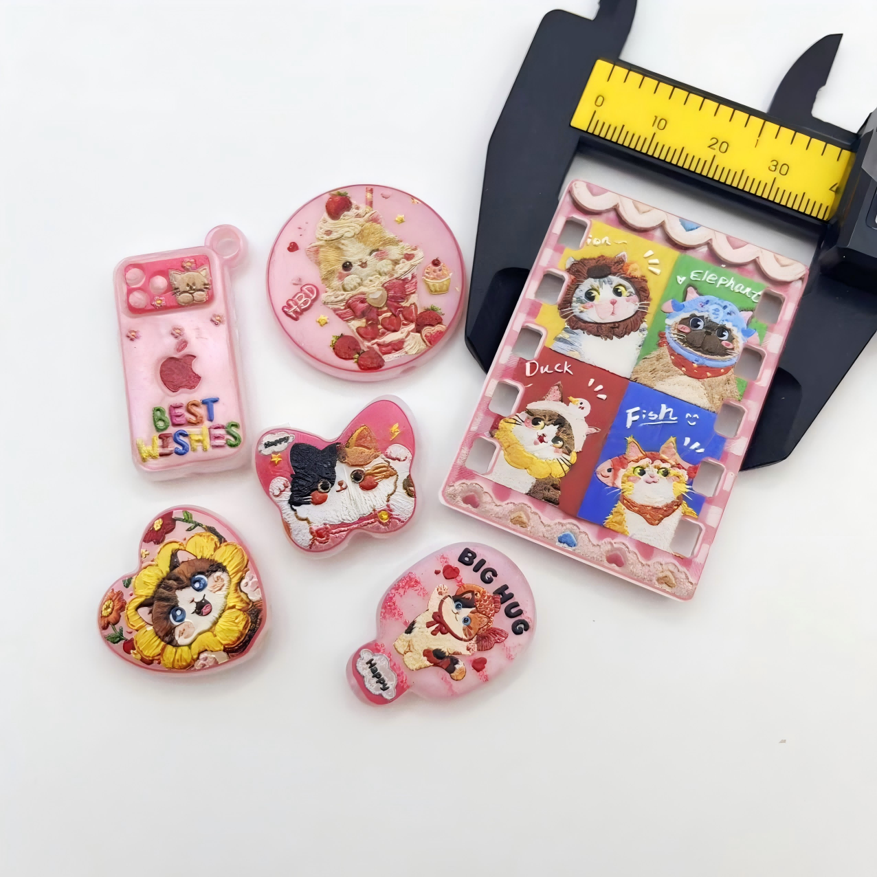 Faux Embroidery Cat Acrylic Beads, 3D Effect Stitch Texture UV Printed Mixed Shape Spacer Beads for DIY Beadable Pens, Keychains, Cute Bag Charms Crafting