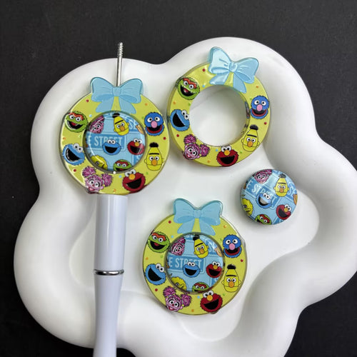 Kawaii Wreath Bow & Cartoon Puppet Acrylic Loose Beads - Retro Nostalgic Street Sign Beads Pack for Keychain & Pen Crafting