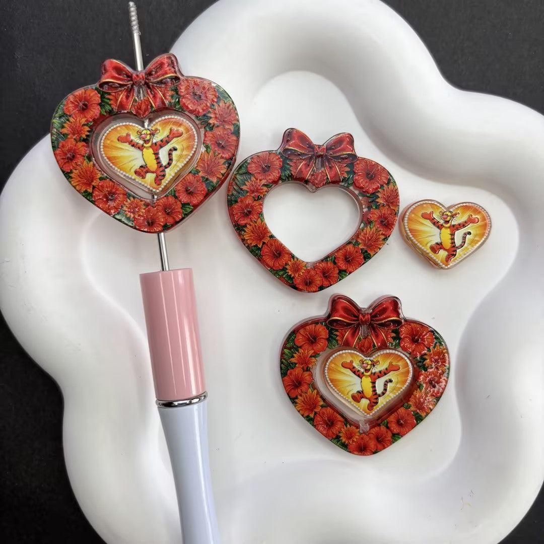 Cute Pooh & Friends Floral Heart Frame Acrylic Focal Beads Set, Kawaii Bear Piglet Eeyore Tigger Loose Spacer Beads with Large Hole for Beadable Pens, Keychains & DIY Crafts