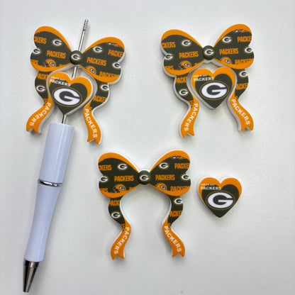 Game Day Football Bow Silicone Focal Beads – Soft Food-Grade Sports Team Color Charms for Beadable Pens & Keychain DIY Crafts