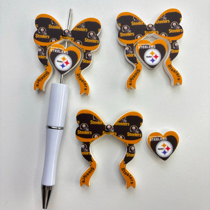 Game Day Football Bow Silicone Focal Beads – Soft Food-Grade Sports Team Color Charms for Beadable Pens & Keychain DIY Crafts