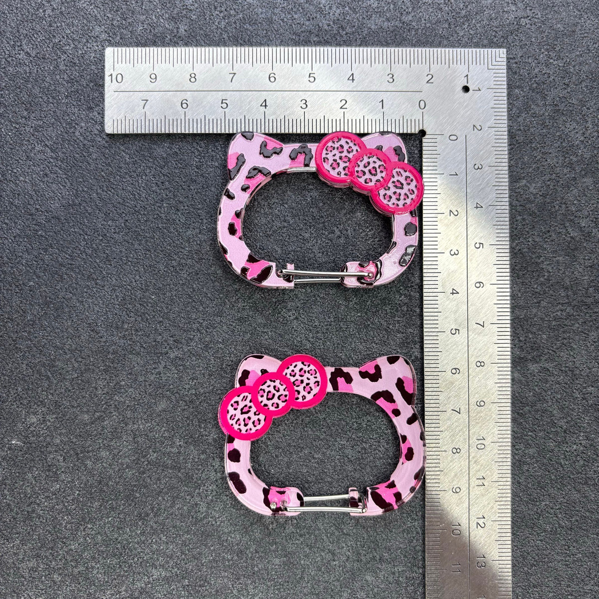 Leopard Print Cat Heart Carabiner Clips, Kawaii Spring Gate Snap Hook Keychain, Cute Backpack & Handbag Charm Accessories