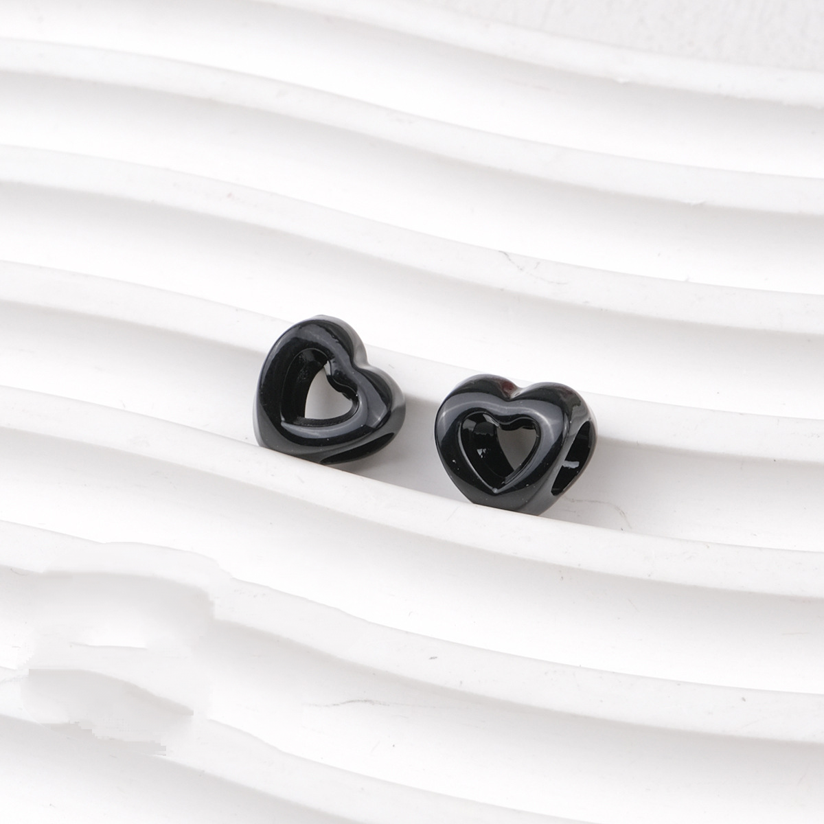 Hollow Heart Large Hole Acrylic Beads - 9mm Lacquered Heart Charms | Acrylic Bead for DIY Bracelet Keychain Jewelry Making