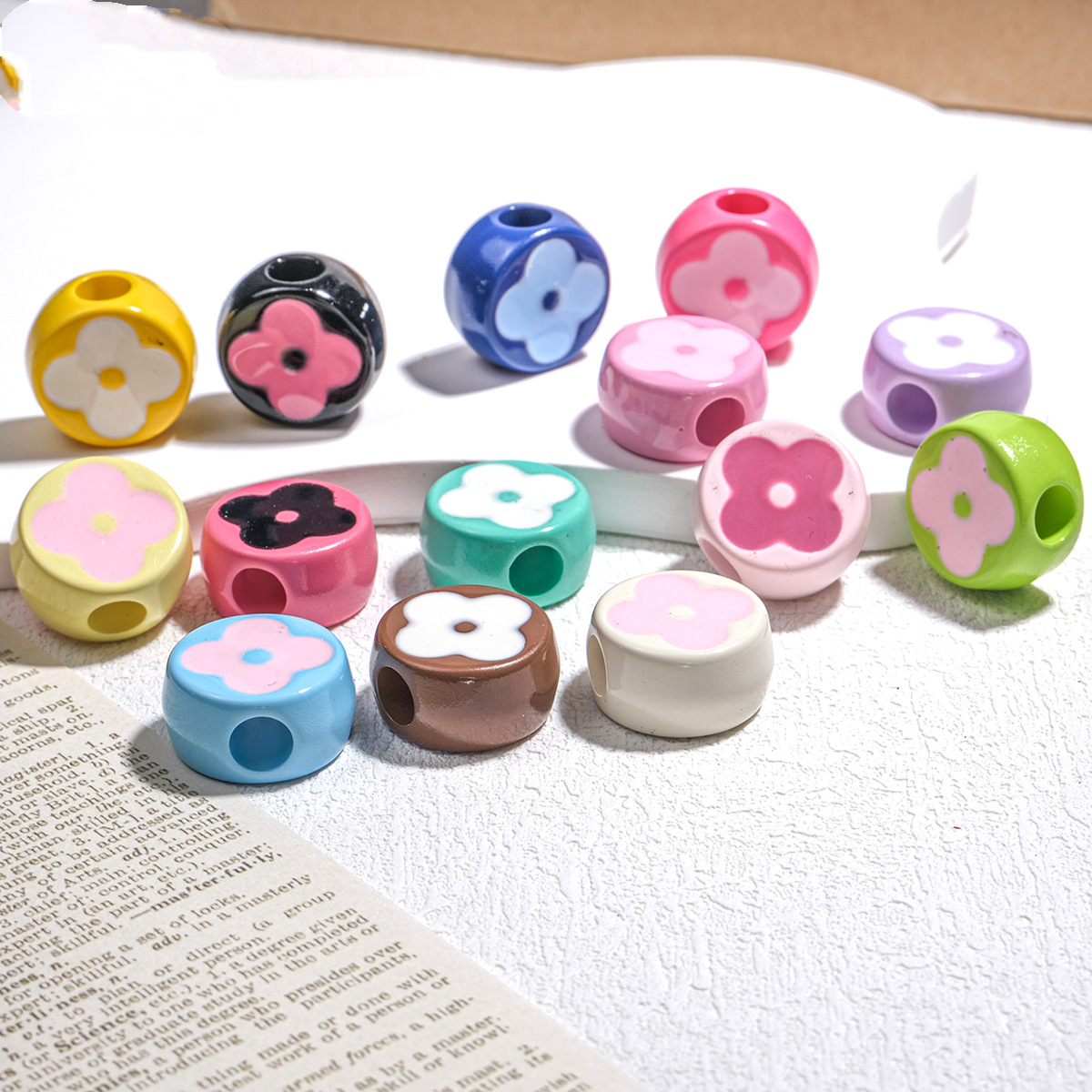 10pcs Vintage Flower Silicone Beads - 18mm Four-Leaf Clover Focal | Acrylic Bead for DIY Bracelet Keychain Jewelry Making